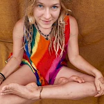 Flittchen Flippie-Hippie ist dauergeil und liebt Outdoor Sex