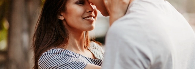 Echte Liebe erkennen: Anzeichen und Unterschiede zu Verliebtheit