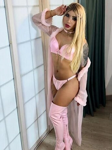 Sie sucht Ihn-Anzeige in Köln – Foto von Valentina: Trans-Escort für Besuche in Köln