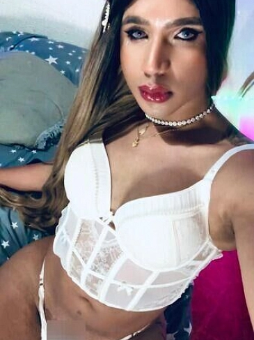 Foto 10 von Valentina: Trans-Escort für Besuche in Köln zur Sie sucht Ihn-Anzeige in Köln